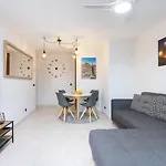 Daire Home2book Beachfront Canarian Style Balcony House