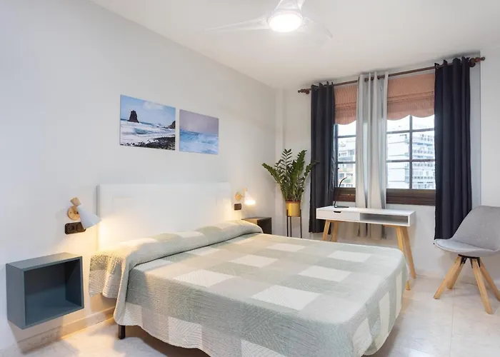 Home2book Beachfront Canarian Style Balcony House *