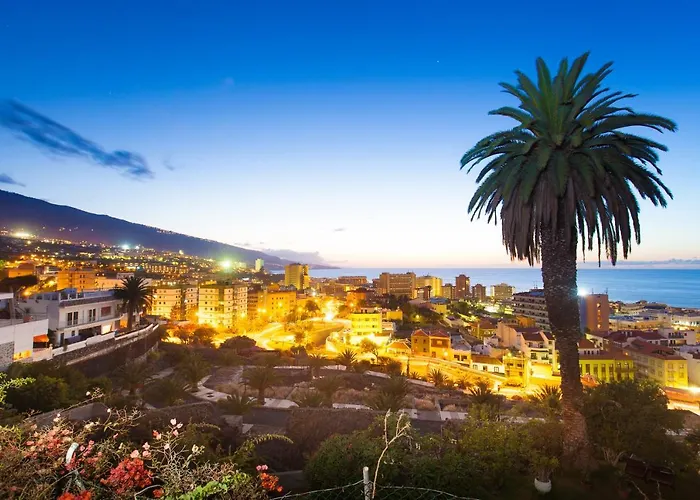 Daire Home2book Beachfront Canarian Style Balcony House Puerto de la Cruz (Tenerife)