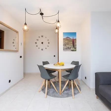 Home2book Beachfront Canarian Style Balcony House Puerto de la Cruz (Tenerife)