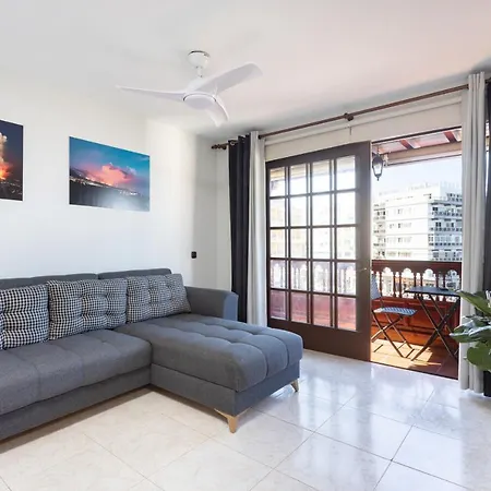 Daire Home2book Beachfront Canarian Style Balcony House Puerto de la Cruz (Tenerife)