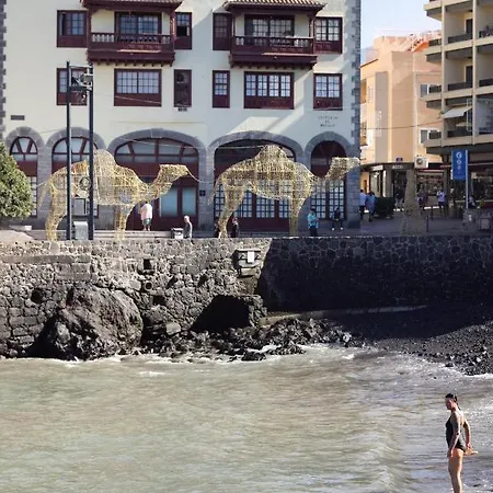 Home2book Beachfront Canarian Style Balcony House